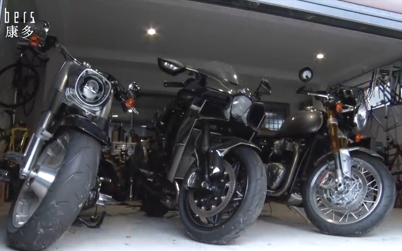 平原康多とは？「車は30台乗り換え。バイク収集癖も」