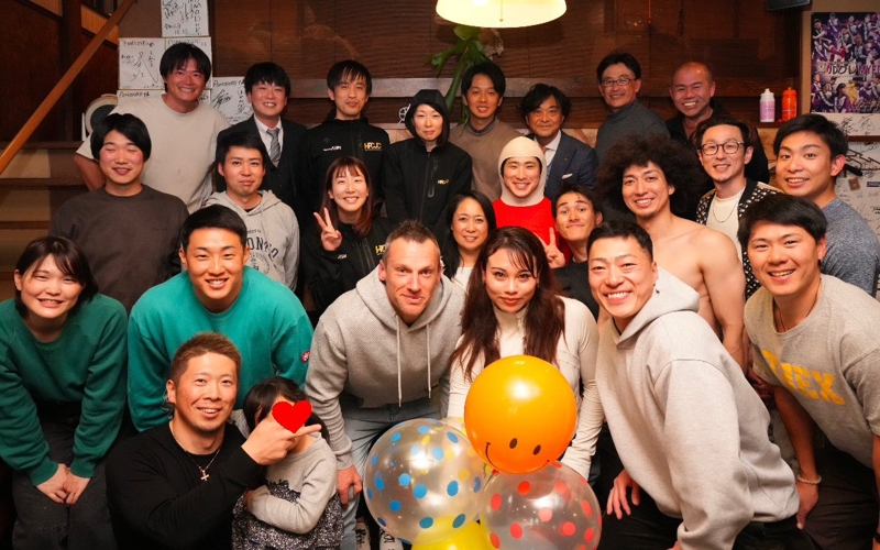太田海也とは？「太田りゆ代表引退時の集合写真」