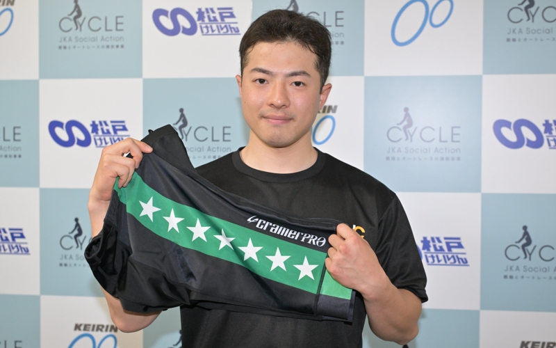 市田龍生都とは？「イケメン画像③」